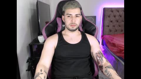 Snapshot of latam_ chatting on 12-22-24, 05:34 YOUR BABY online show from 12-22-24, 05:34