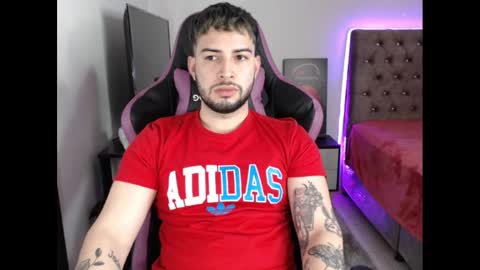 Snapshot of latam_ chatting on 01-02-25, 03:48 YOUR BABY online show from 01-02-25, 03:48