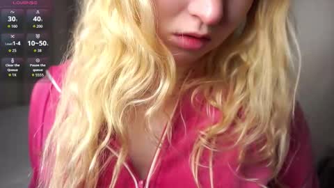 Snapshot of latanyabarthel chatting on 10-02-25, 07:54 Jay online show from 10-02-25, 07:54