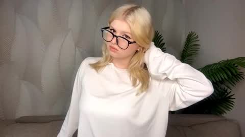 Snapshot of latanyabarthel chatting on 01-17-26, 07:50 Jay online show from 01-17-26, 07:50