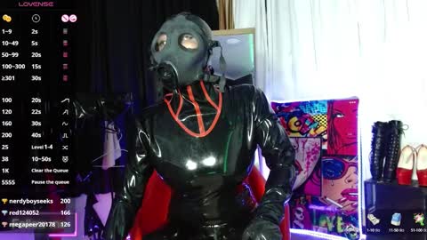 Snapshot of latex_rose_daniels chatting on 02-01-25, 07:05 ROSE online show from 02-01-25, 07:05