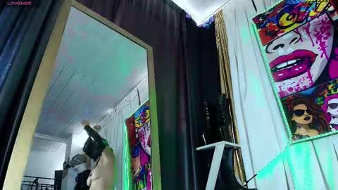 Snapshot of latex_rose_daniels chatting on 02-27-25, 05:47 ROSE online show from 02-27-25, 05:47