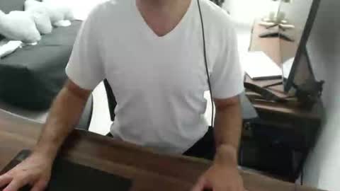 latexdave84 online show from 04-16-26, 09:43