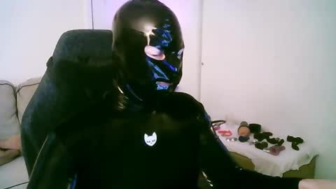 latexminheadroom online show from 05-15-26, 10:50