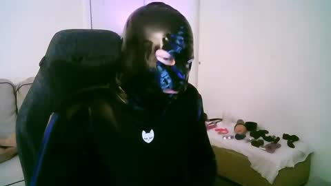 latexminheadroom online show from 05-15-26, 11:23