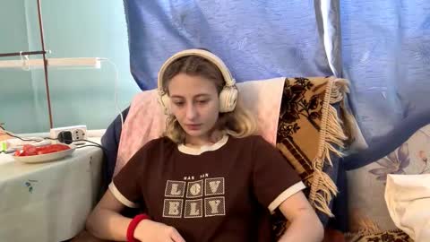 Snapshot of laticiacalicutt chatting on 02-09-26, 09:24 Amelia online show from 02-09-26, 09:24