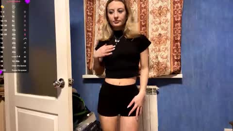 Snapshot of laticiacalicutt chatting on 02-12-26, 05:19 Amelia online show from 02-12-26, 05:19