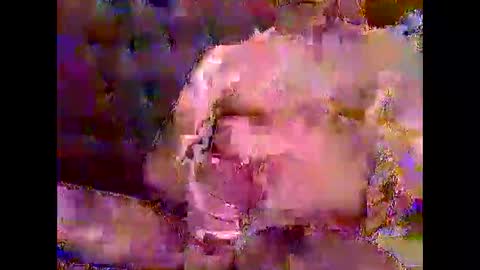 Snapshot of latik411 chatting on 12-21-25, 10:28 latik411 online show from 12-21-25, 10:28