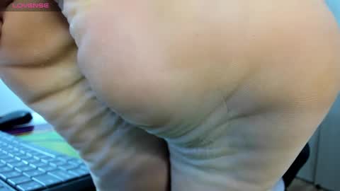 Snapshot of latin__curly chatting on 12-08-24, 01:02 Afrodita online show from 12-08-24, 01:02