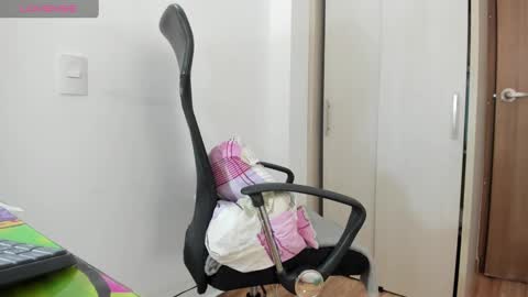 Snapshot of latin__curly chatting on 02-07-25, 08:20 Afrodita online show from 02-07-25, 08:20