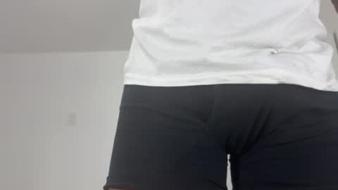 Snapshot of latin_appreciator chatting on 07-20-26, 11:01 Shy guy online show from 07-20-26, 11:01