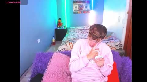 Snapshot of latin_boysxxx_ chatting on 02-24-26, 07:01 latin_boysxxx_ online show from 02-24-26, 07:01