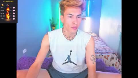 latin_boysxxx_ online show from 03-14-26, 10:59