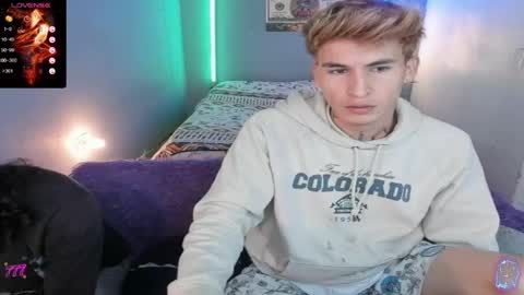 latin_boysxxx_ online show from 04-19-26, 02:33