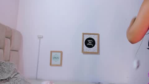 Johana y Santiago online show from 04-14-26, 10:38