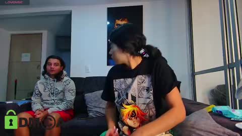 Sara y Andy online show from 02-12-25, 02:45