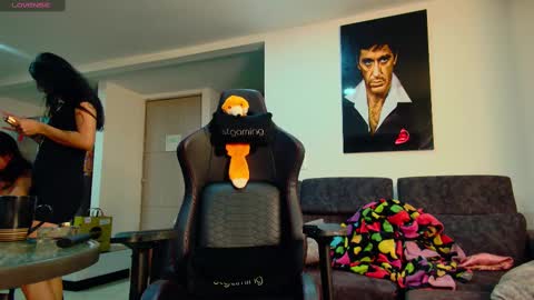 Sara y Andy online show from 02-23-25, 02:51