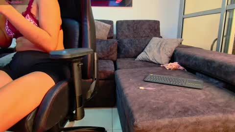 Sara y Andy online show from 02-24-25, 05:33