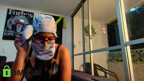 Snapshot of latin_couple77 chatting on 01-13-26, 09:58 Sara y Andy online show from 01-13-26, 09:58