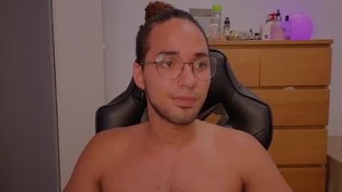  Free OF online show from 09-17-25, 05:14