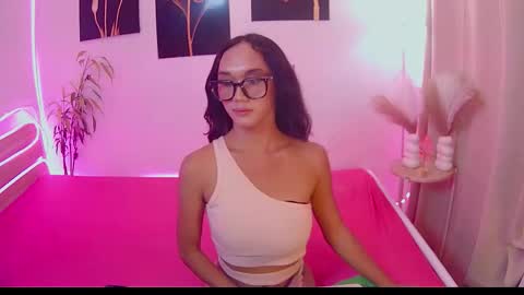 latina_kia online show from 11-13-25, 07:40