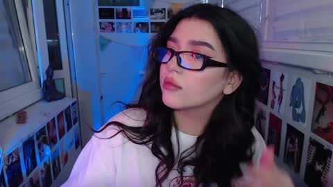 Snapshot of latina_mia chatting on 02-01-25, 08:50 miiiiiiaaaa online show from 02-01-25, 08:50