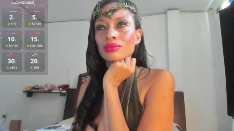 Snapshot of latinaastepmomm chatting on 10-25-25, 08:58 angelina online show from 10-25-25, 08:58