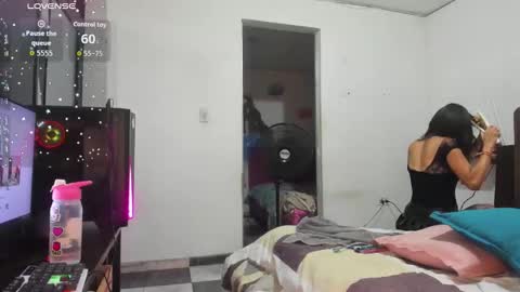 Snapshot of latinaastepmomm chatting on 10-26-25, 10:04 angelina online show from 10-26-25, 10:04