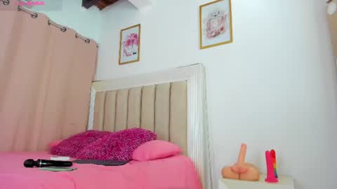 Snapshot of latinabeautifull chatting on 07-03-26, 01:23 FABIANA online show from 07-03-26, 01:23