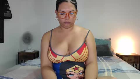 Snapshot of latinaflower_ts chatting on 11-23-25, 03:17 FLOR SALVAJE online show from 11-23-25, 03:17