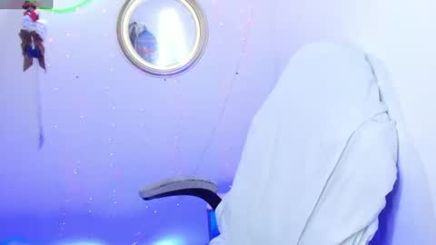 latinamav22 online show from 06-30-26, 10:55