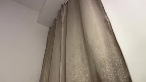 Snapshot of latinella chatting on 02-25-25, 10:04 Hi - online show from 02-25-25, 10:04