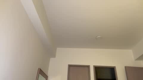 Hi -  online show from 10-30-25, 07:43