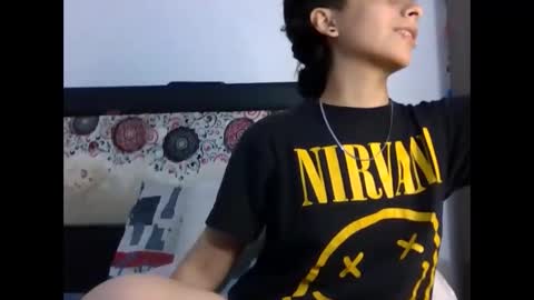 Snapshot of latinheatx22 chatting on 04-19-26, 01:27 latinheatx22 online show from 04-19-26, 01:27