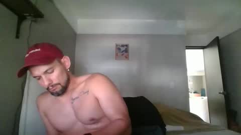Snapshot of latinhotcouple33 chatting on 03-27-26, 07:46 wolves online show from 03-27-26, 07:46