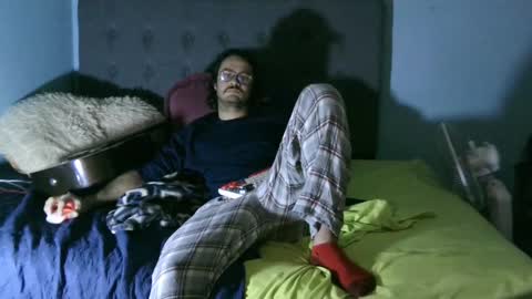 latinincognito online show from 01-05-25, 09:48