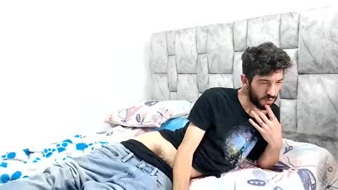 Snapshot of latinlustandfrenchkiss chatting on 11-24-25, 06:51 latinlustandfrenchkiss online show from 11-24-25, 06:51