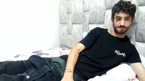 Snapshot of latinlustandfrenchkiss chatting on 12-05-25, 03:52 latinlustandfrenchkiss online show from 12-05-25, 03:52