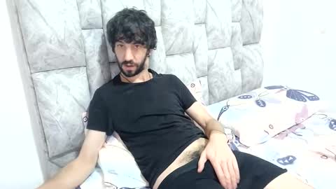 Snapshot of latinlustandfrenchkiss chatting on 06-01-26, 01:57 latinlustandfrenchkiss online show from 06-01-26, 01:57