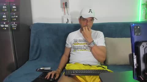 Snapshot of latinmartin73 chatting on 01-24-25, 02:49 latinmartin73 online show from 01-24-25, 02:49