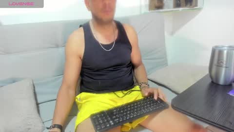 Snapshot of latinmartin73 chatting on 02-02-25, 05:37 latinmartin73 online show from 02-02-25, 05:37