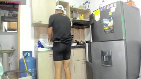 Snapshot of latinmartin73 chatting on 02-13-25, 02:23 latinmartin73 online show from 02-13-25, 02:23