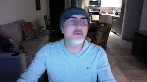 QS - INDEPENDENT MODEL online show from 12-21-24, 10:40