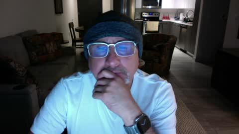 QS - INDEPENDENT MODEL online show from 01-21-25, 06:22