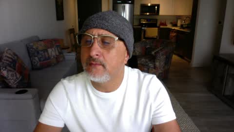 QS - INDEPENDENT MODEL online show from 02-06-25, 03:20