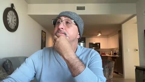 QS - INDEPENDENT MODEL online show from 03-11-25, 09:59