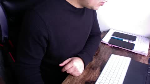 Snapshot of latino8484 chatting on 02-10-25, 10:31 latino8484 online show from 02-10-25, 10:31