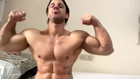 Snapshot of latino_rodri chatting on 04-11-26, 10:19 latino_rodri online show from 04-11-26, 10:19