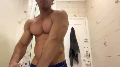 Snapshot of latino_rodri chatting on 05-28-26, 10:40 latino_rodri online show from 05-28-26, 10:40