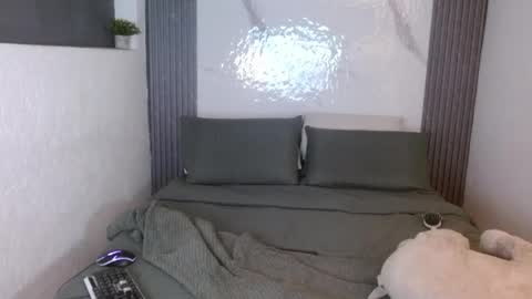 Danna online show from 05-24-26, 02:49